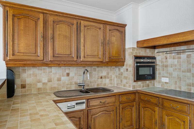Schitterend gelegen 1 slpk penthouse met royaal dakterras foto 8