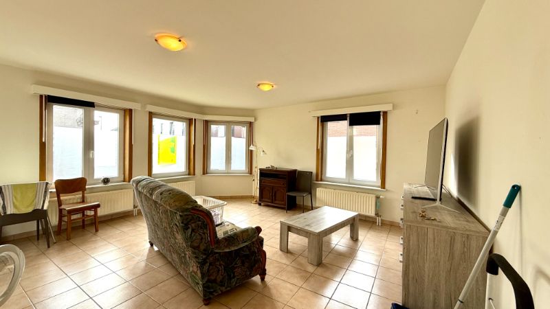 Gelijkvloers appartement met 2 kamers en parking foto 2