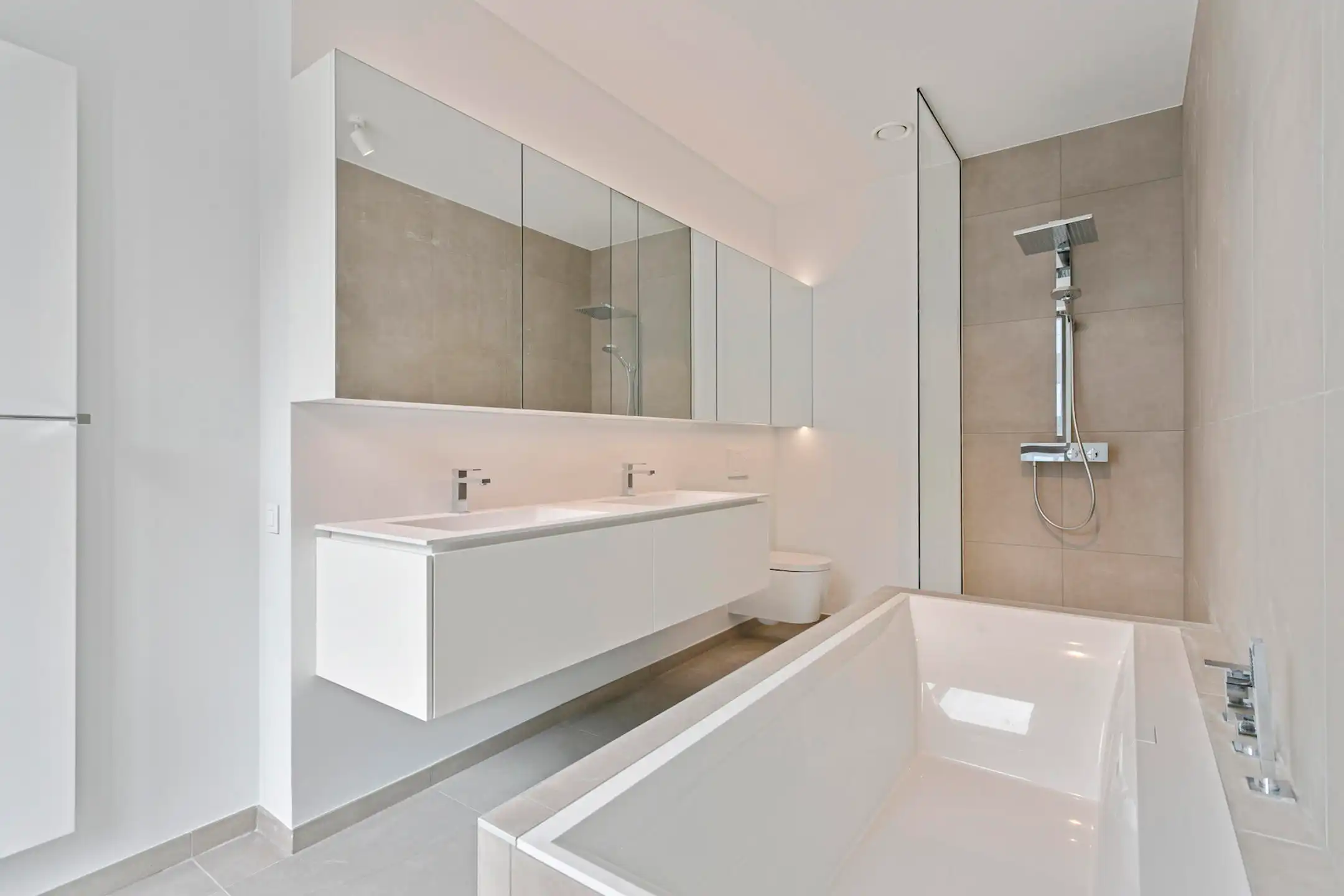 Prachtig appartement met zicht op het Willemdok en het MAS! foto 8