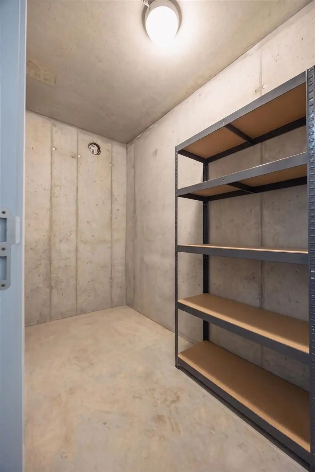 Recent appartement met groen zicht en P foto 16