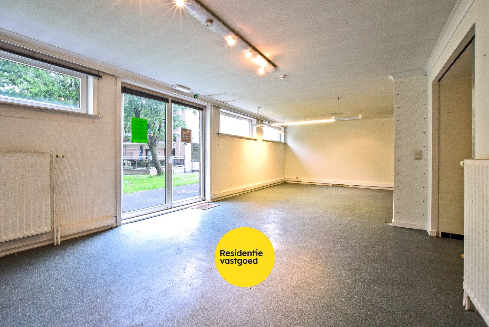 Centraal gelegen appartement(148 m²) in centrum Diksmuide! foto 8