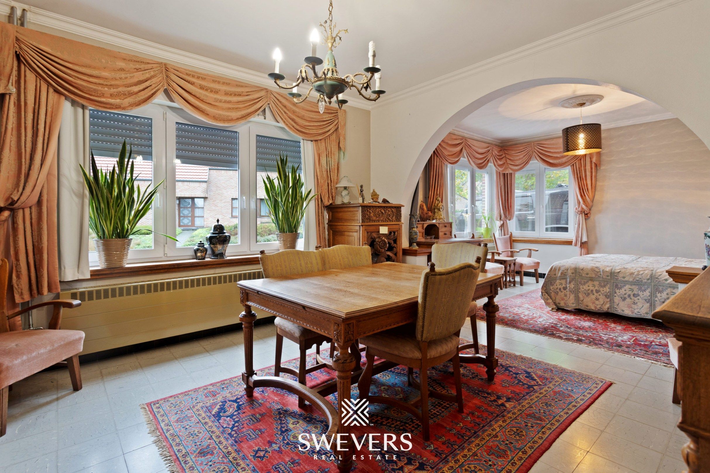 Zeer solide woning met renovatiepotentieel op 10a 18ca  foto 2