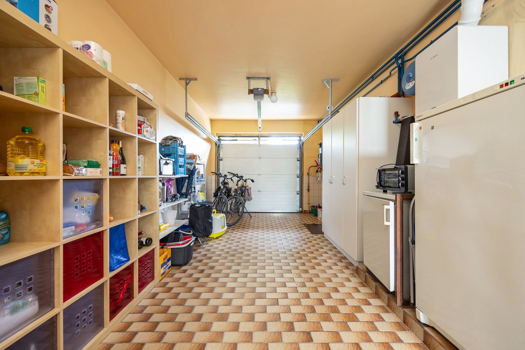 Ruime woning met 4 slks en 2 bdks op 886 m² foto 16