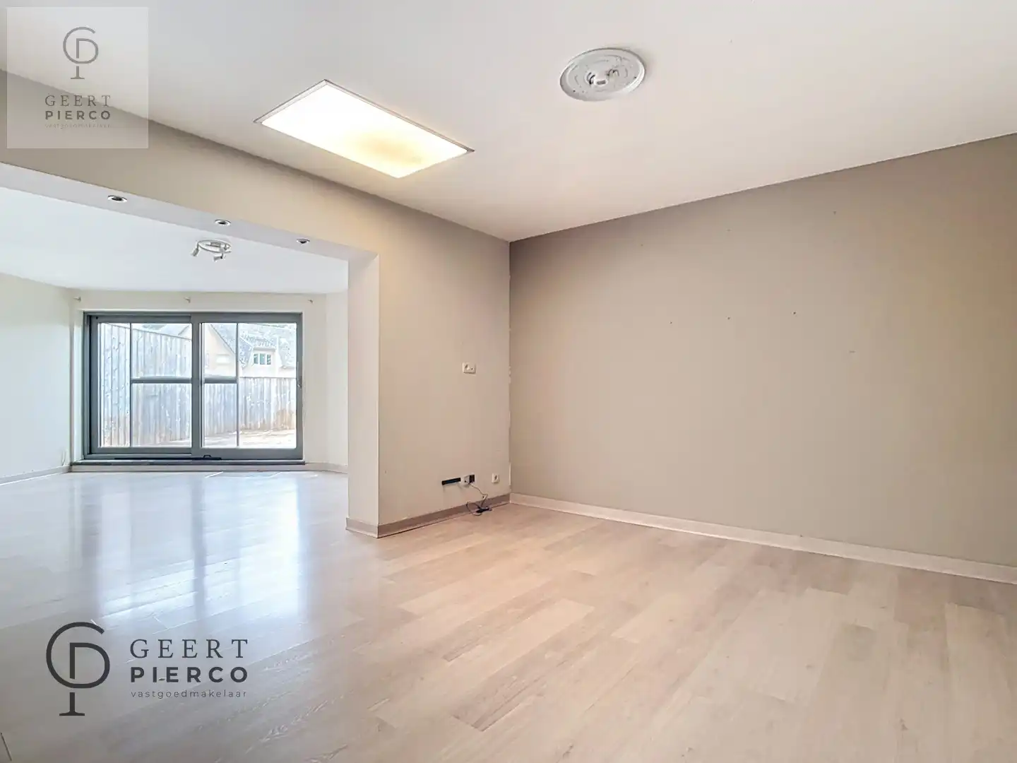 Handelszaak met woonst foto 16