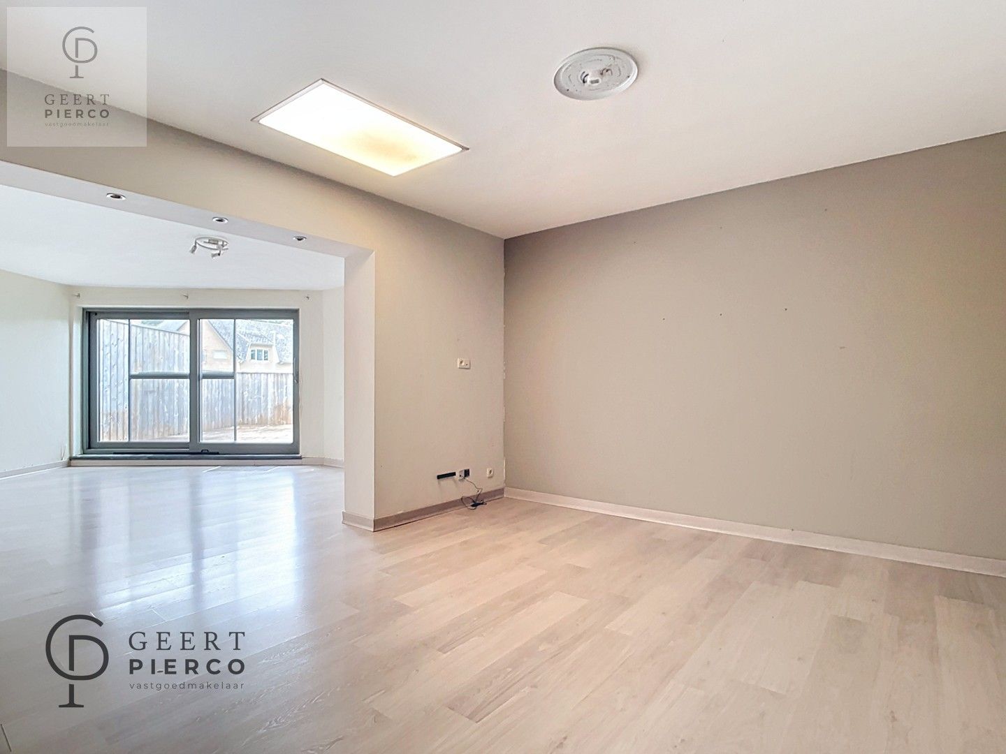 Handelszaak met woonst foto 16