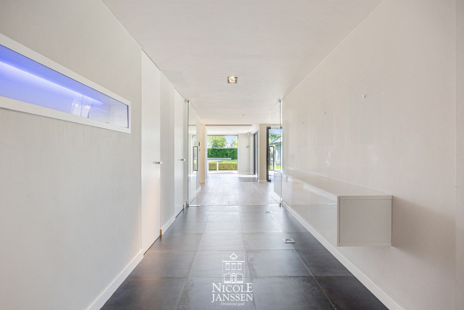 Energiezuinige villa met vijf slaapkamers in een rustige, groene omgeving  foto 4
