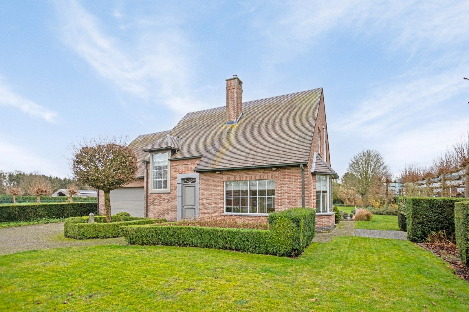 Villa met bedrijfsruimtes en magazijn – De perfecte combinatie foto 30