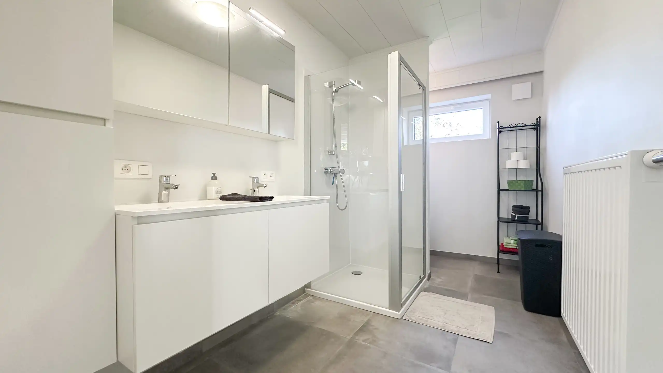 Charmante woning met 2 slaapkamers en een polyvalente ruimte foto 16