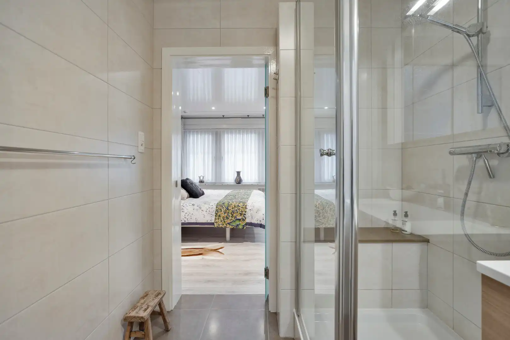 Ruime en centraal gelegen woning met dubbele garage foto 20