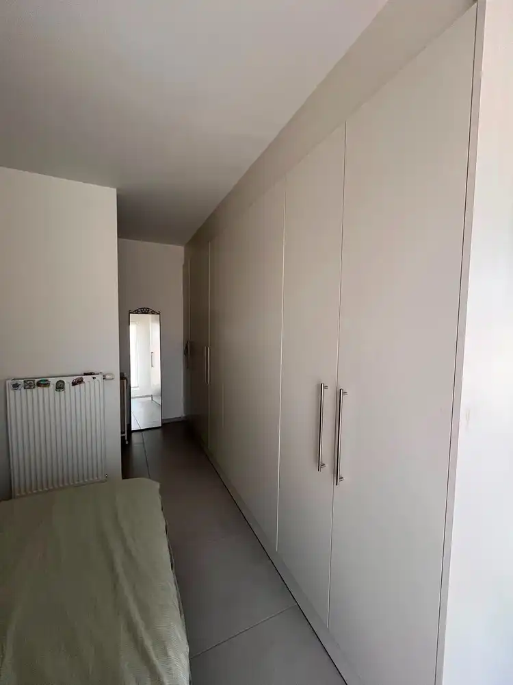 Centraal gelegen en instapklaar appartement te huur in Kortrijk foto 8