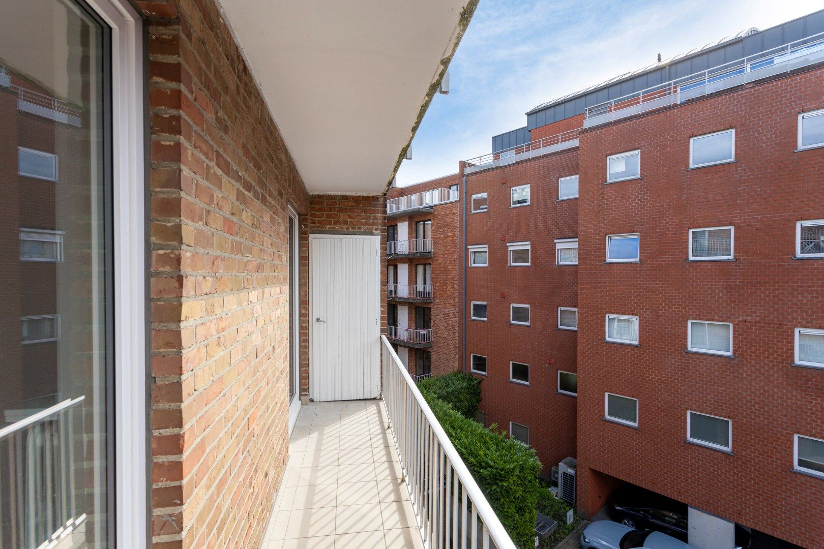 Energiezuinig, instapklaar appartement aan de Sterre met 2 slpks en bureau foto 18