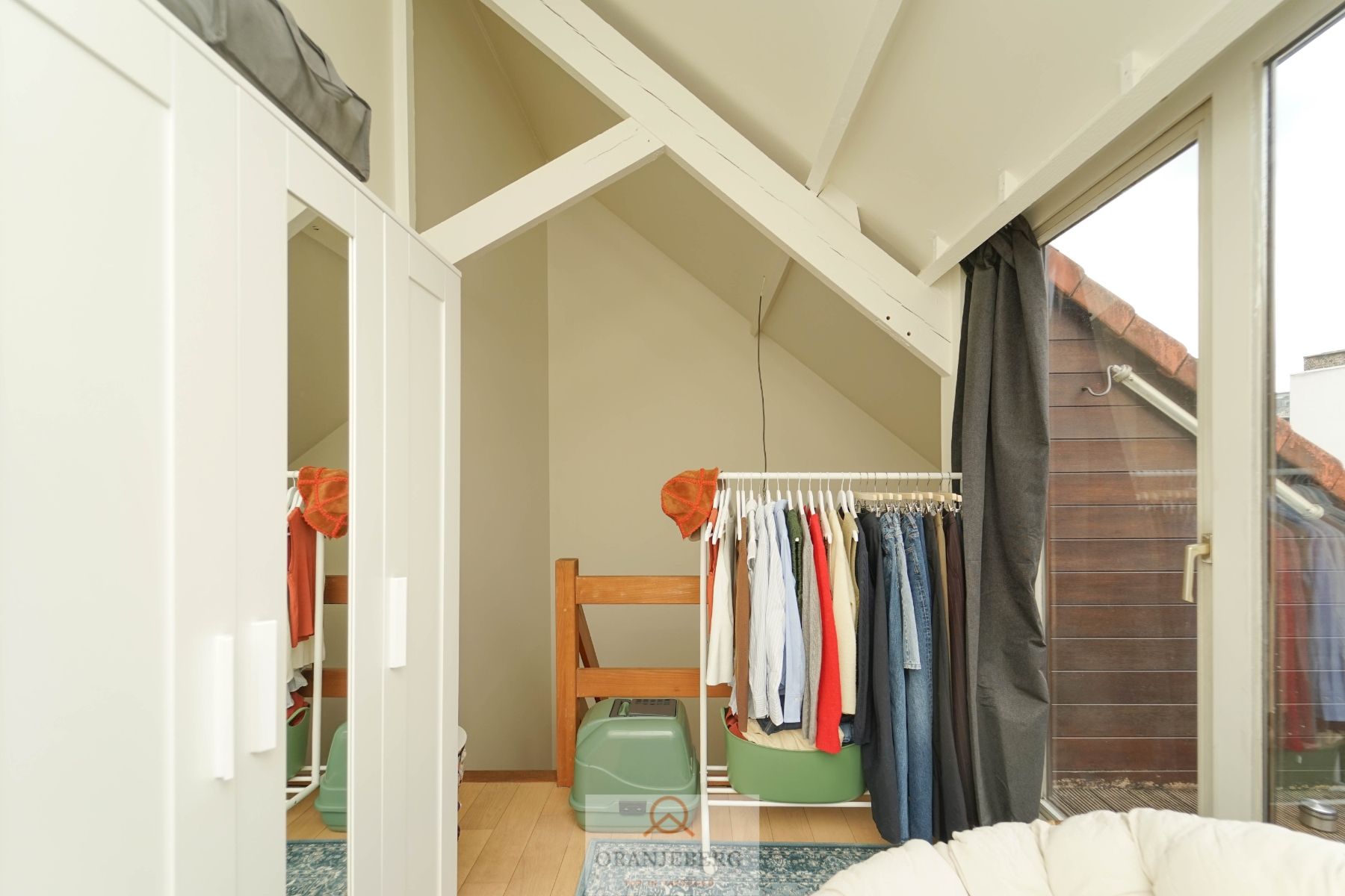 Duplex appartement vlakbij Sint-Jacobskerk! foto 16