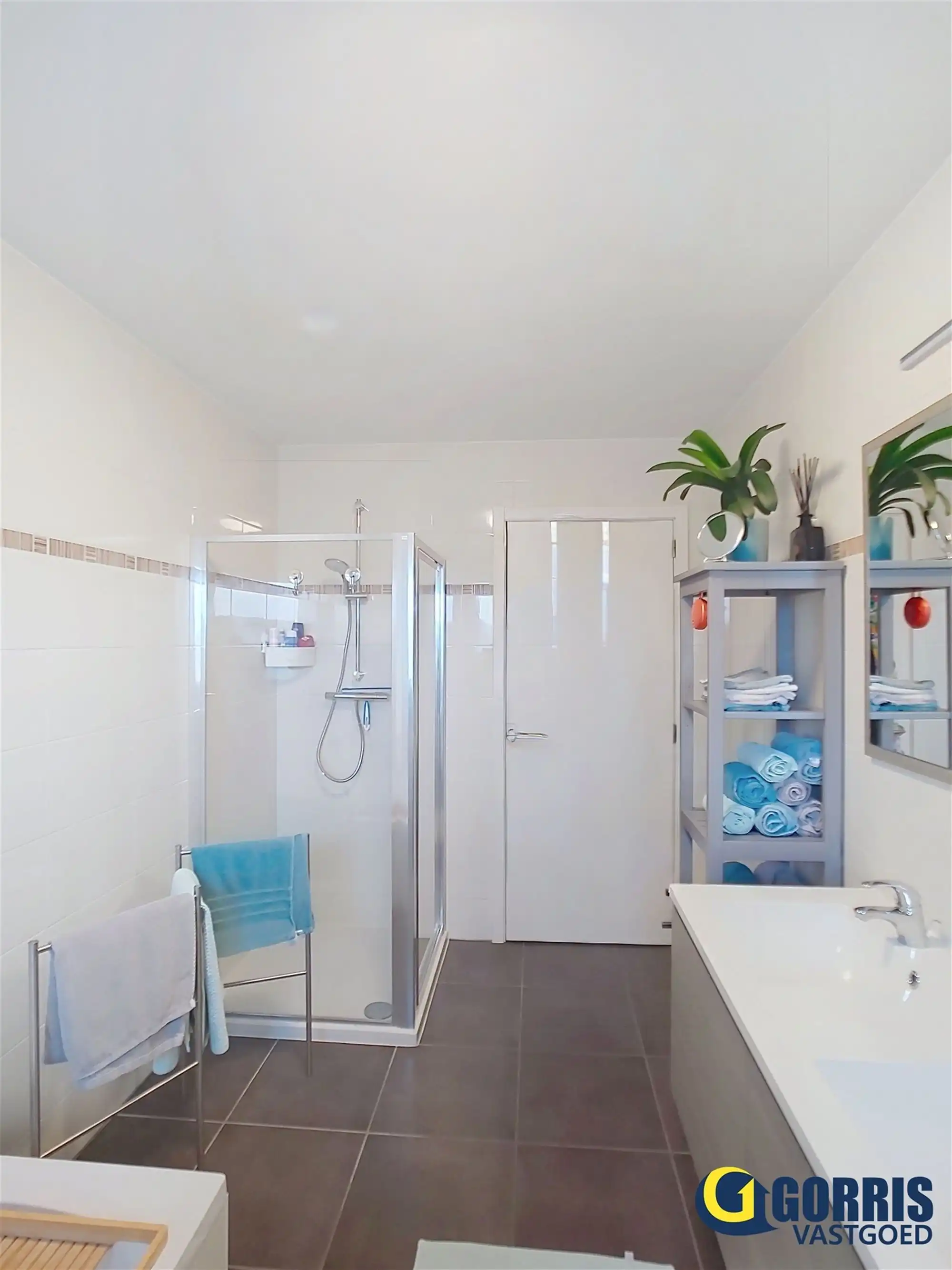 Verzorgd duplex-appartement met ruim terras foto 14