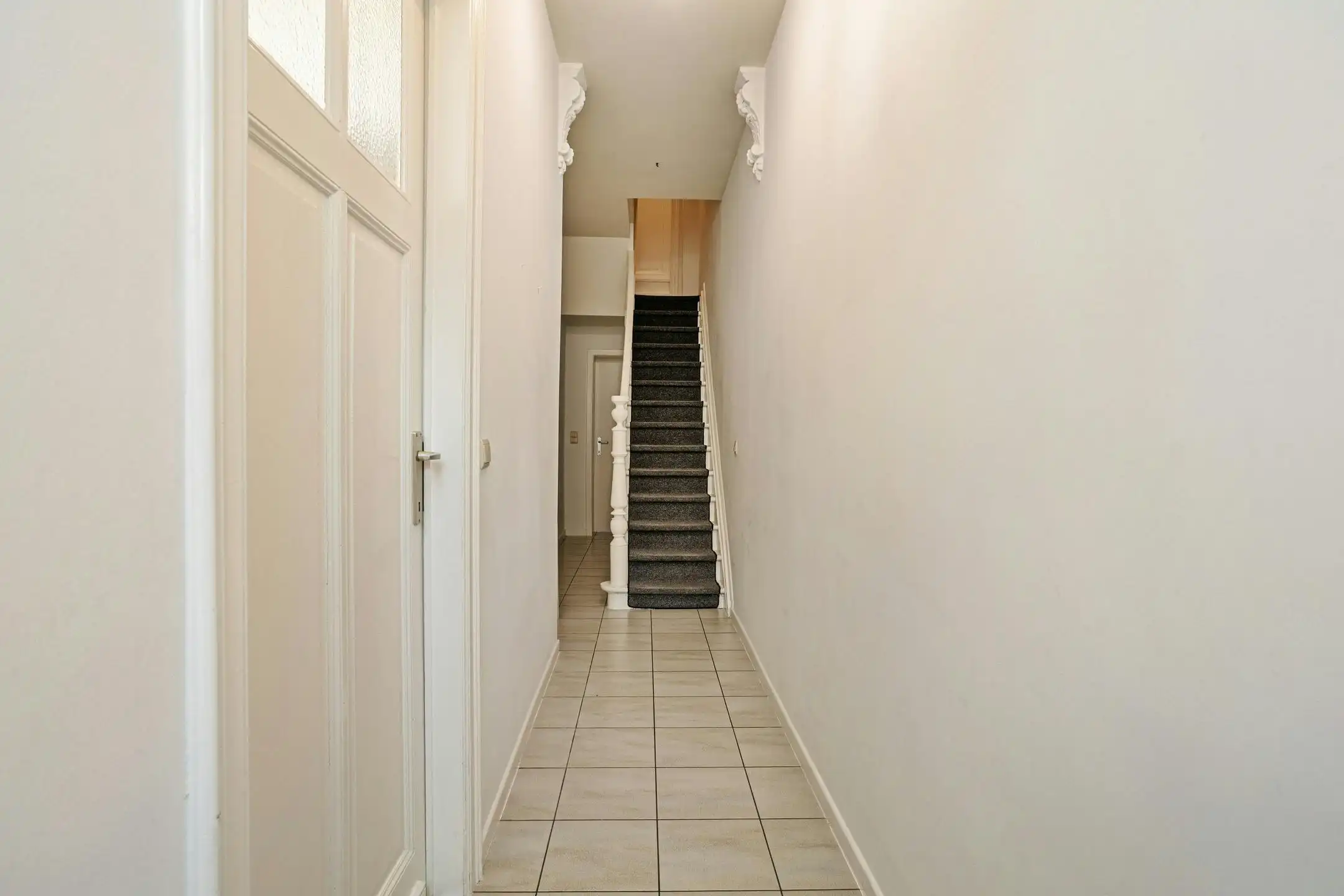 Karaktervolle stadswoning met 4 slaapkamers in Brugge foto 11