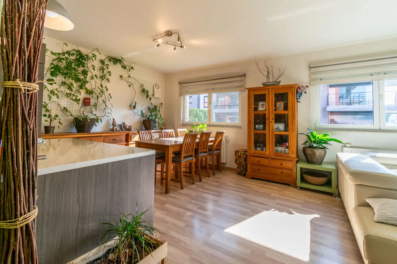 INSTAPKLAAR APP MET 2 SLAAPKAMERS, TERRAS & GARAGE! foto 10