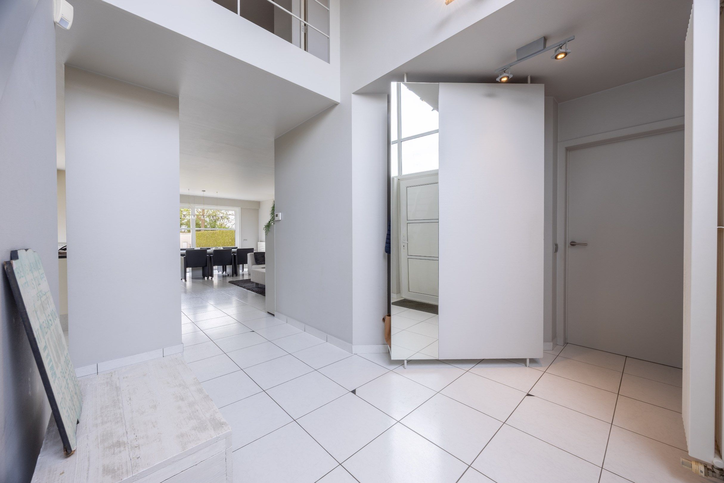 UNIEKE VILLA MET MAGAZIJN VAN 550 M² foto 5