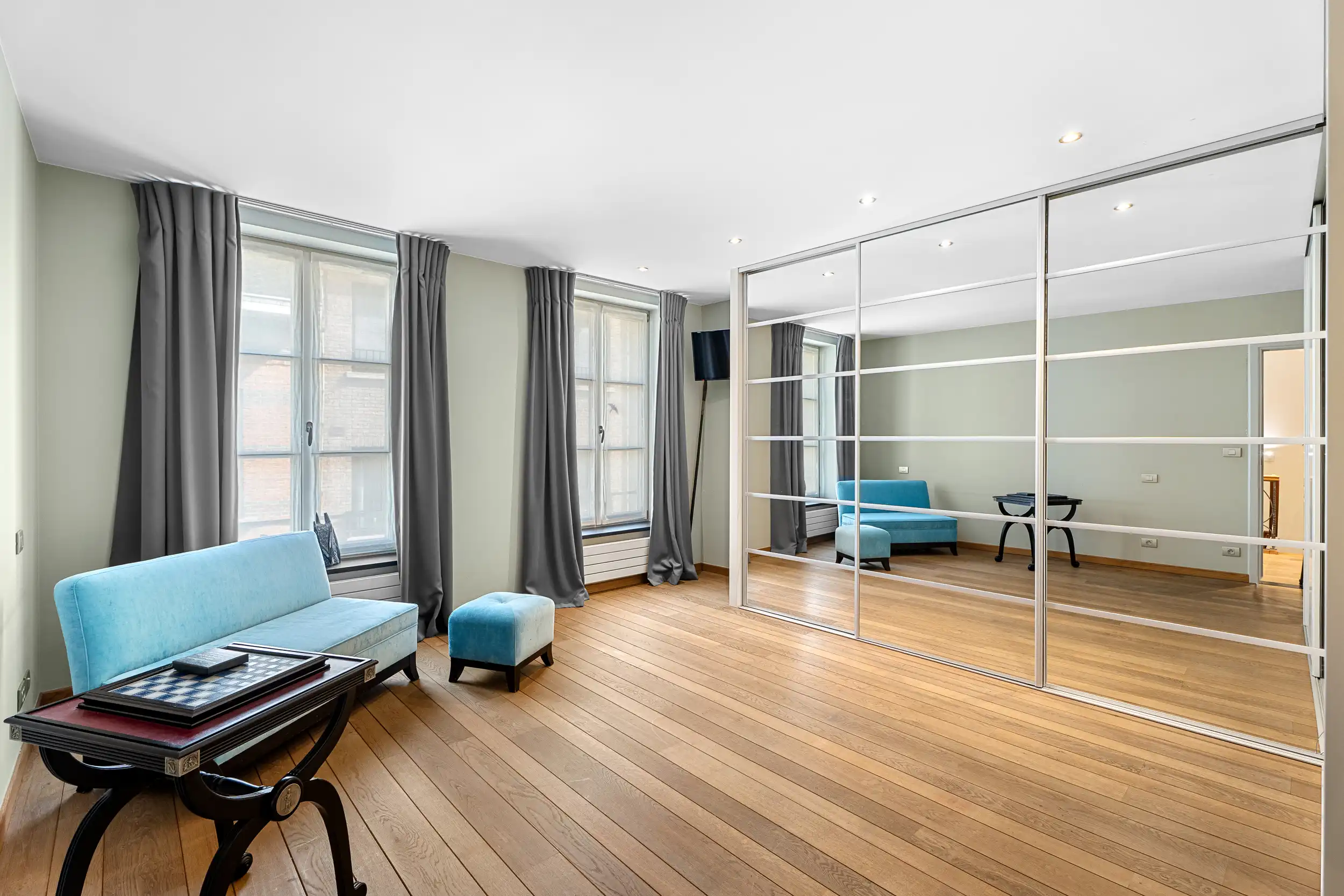 Karaktervolle burgerhuis op enkele passen van Zimmerplein foto 24