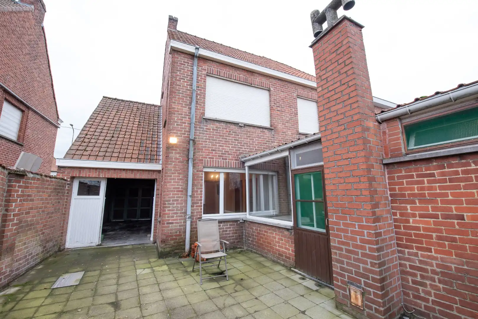Te koop in Waregem – Halfopen bebouwing met renovatiepotentieel! foto 14