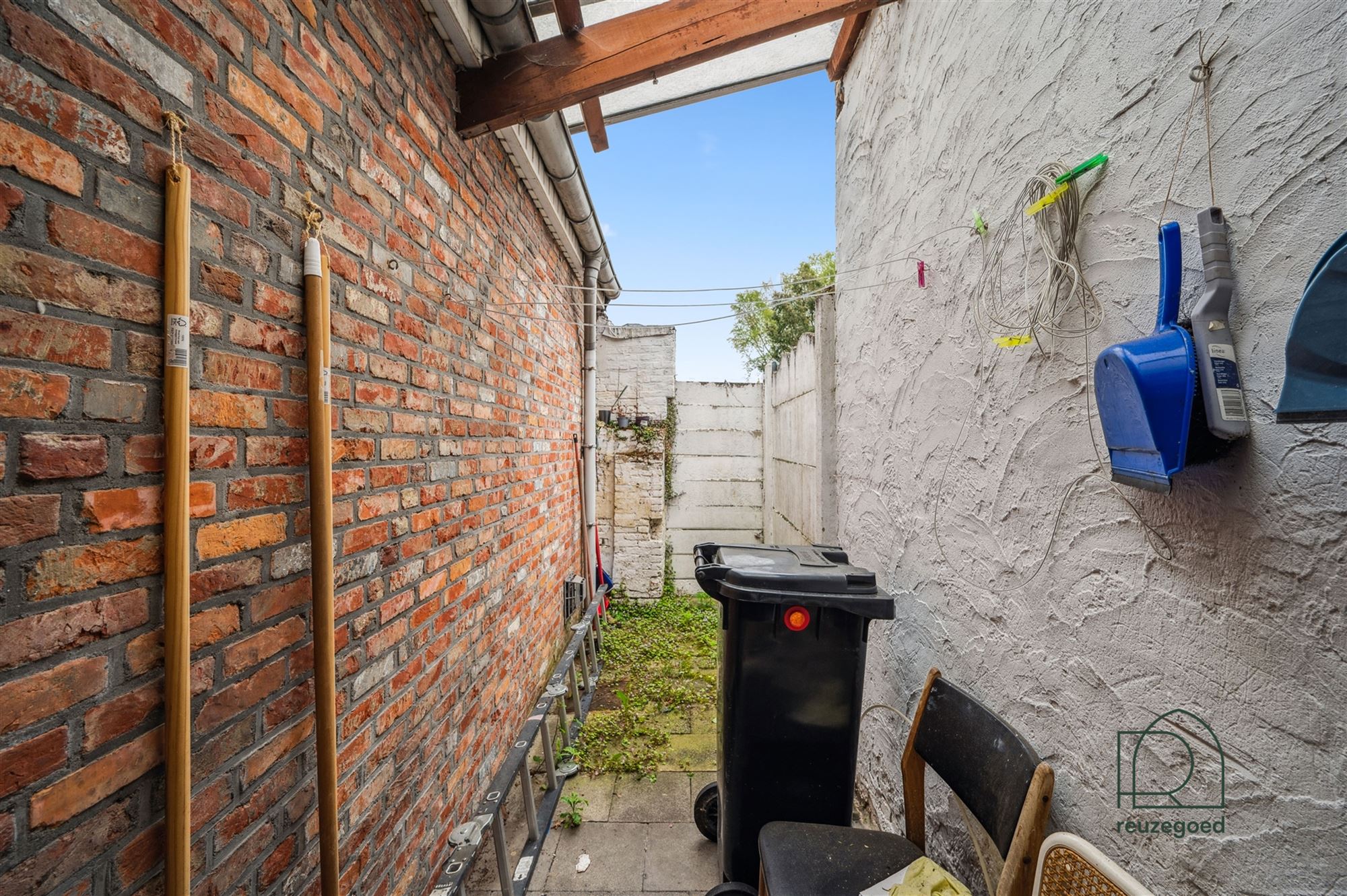Woning in hartje Duffel opknapper met potentieel foto 13