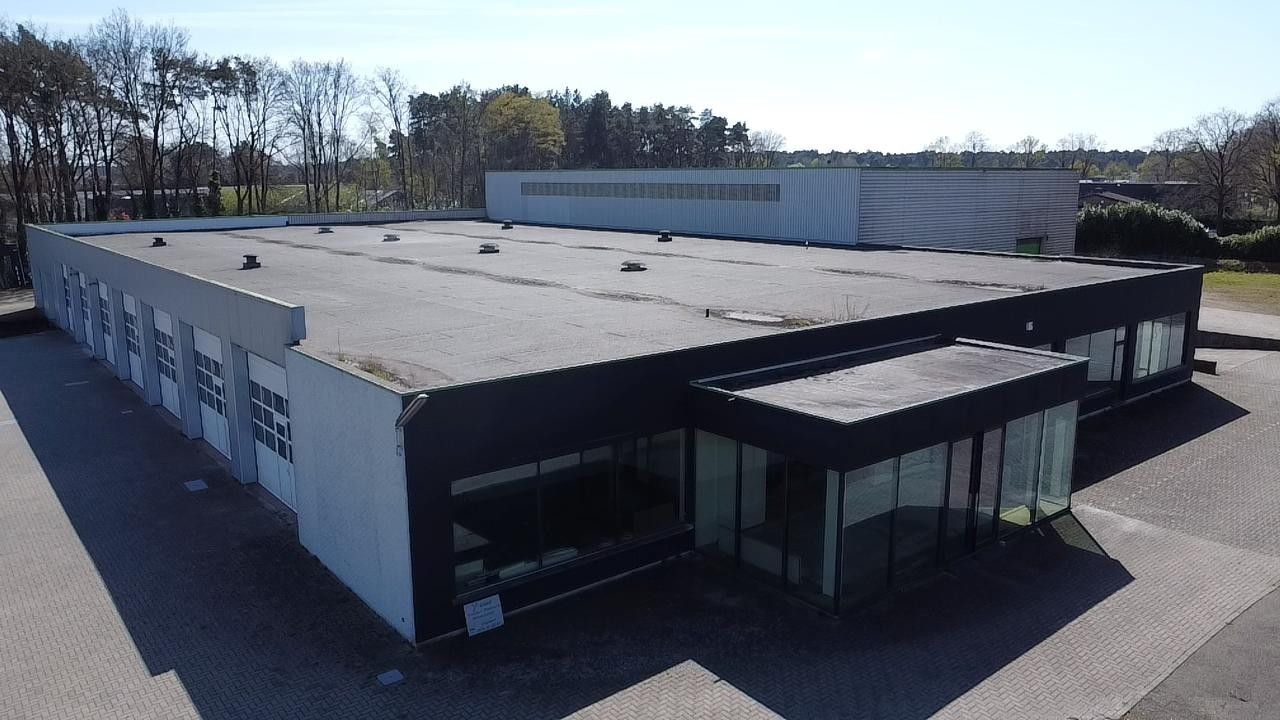 3400m² bedrijfsgebouw op 99a85ca foto {{pictureIndex}}