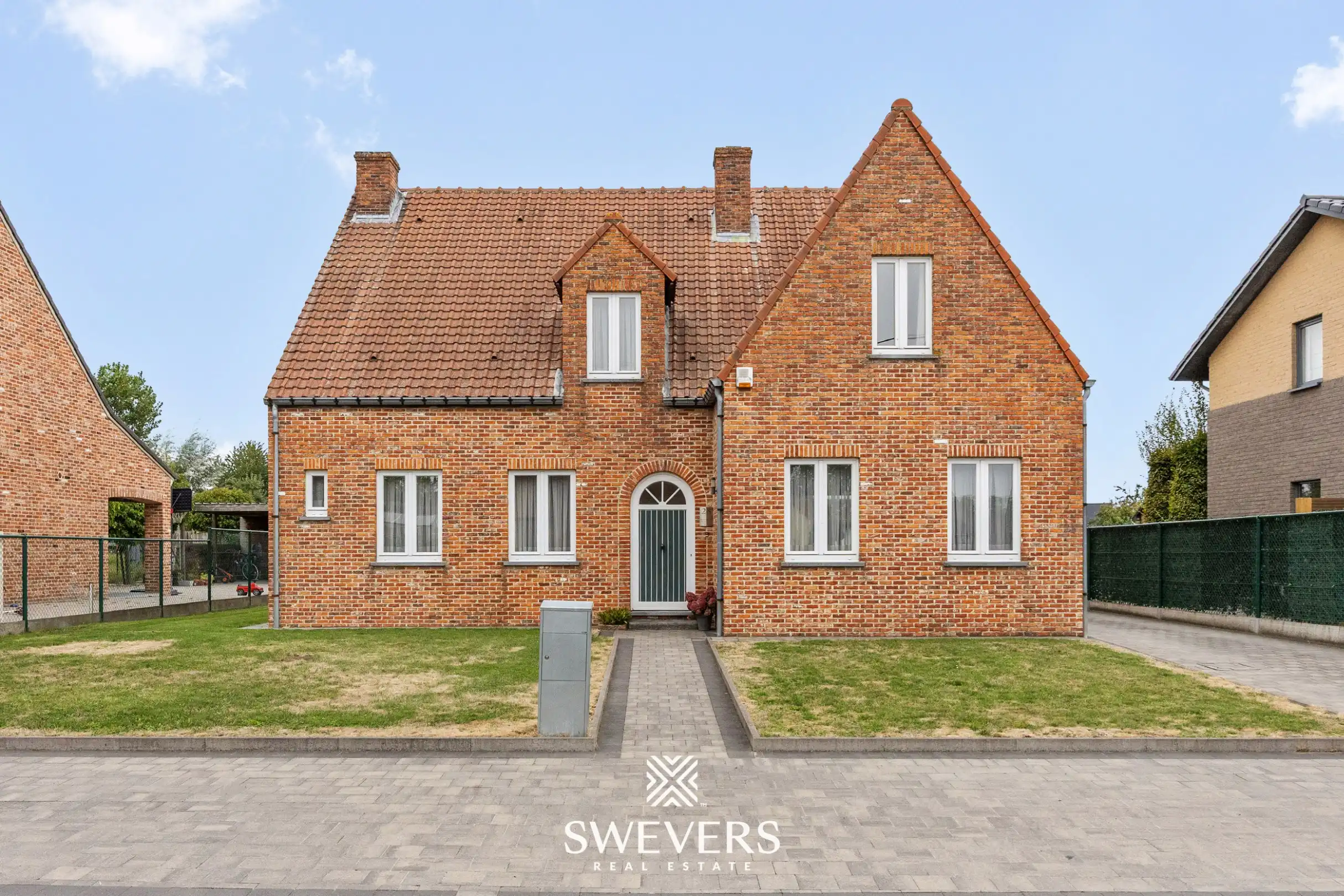Hoofdfoto van de publicatie: Ruime gezinswoning op 11a 55ca met 4 slaapkamers en prachtig groen uitzicht
