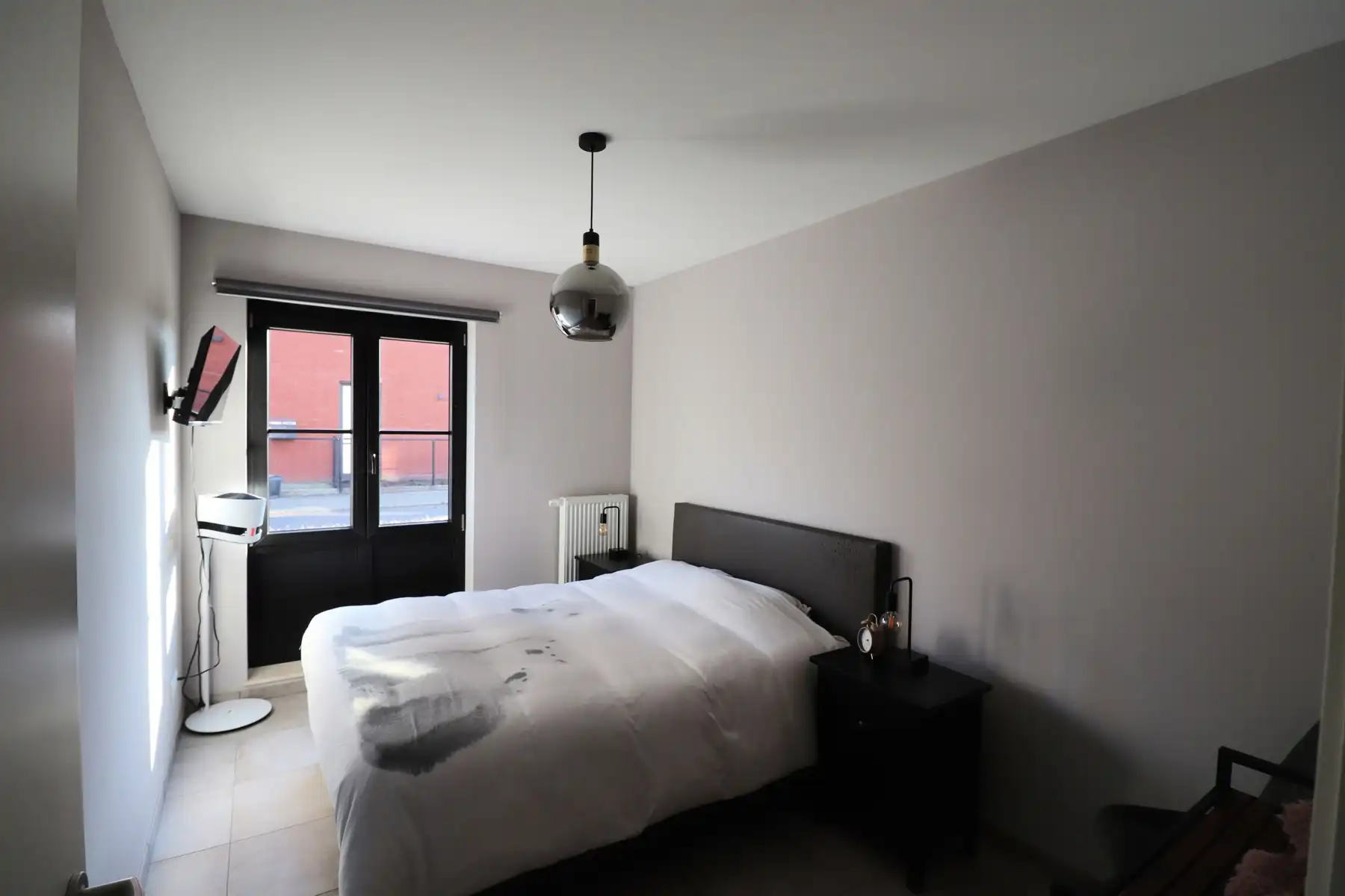 Energiezuinig gelijkvloers appartement met 2 slaapkamers, autostaanplaats en kelderberging. foto 5