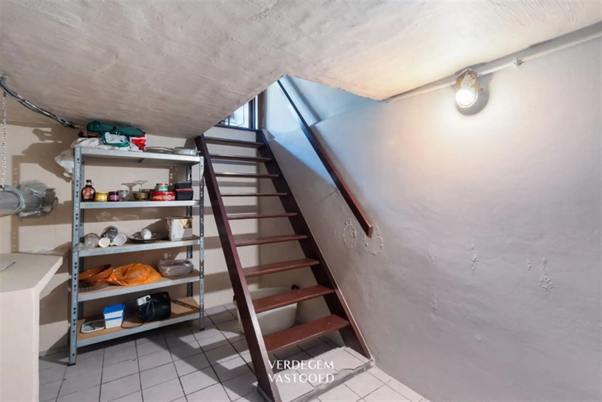 Centraal gelegen woning met 3 slaapkamers en tuin foto 17