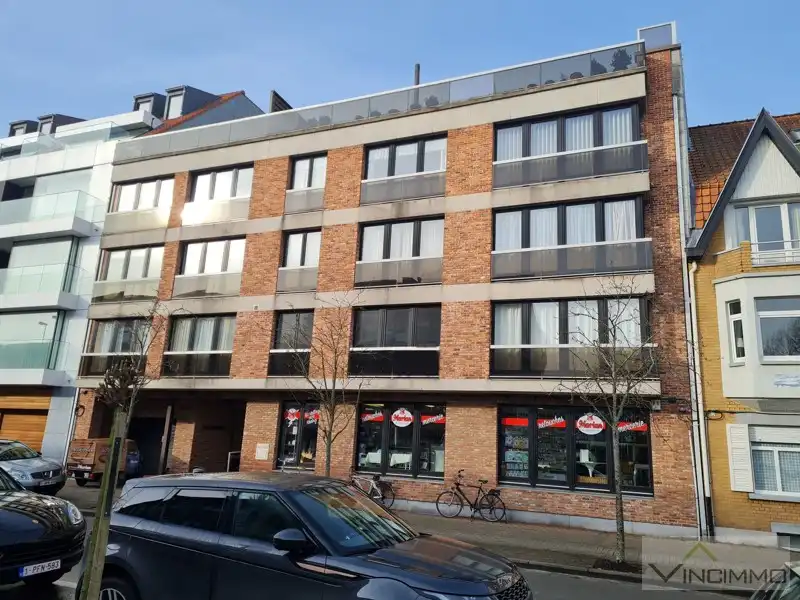 Vlot toegankelijke STAANPLAATSEN te koop in Knokke! foto {{pictureIndex}}