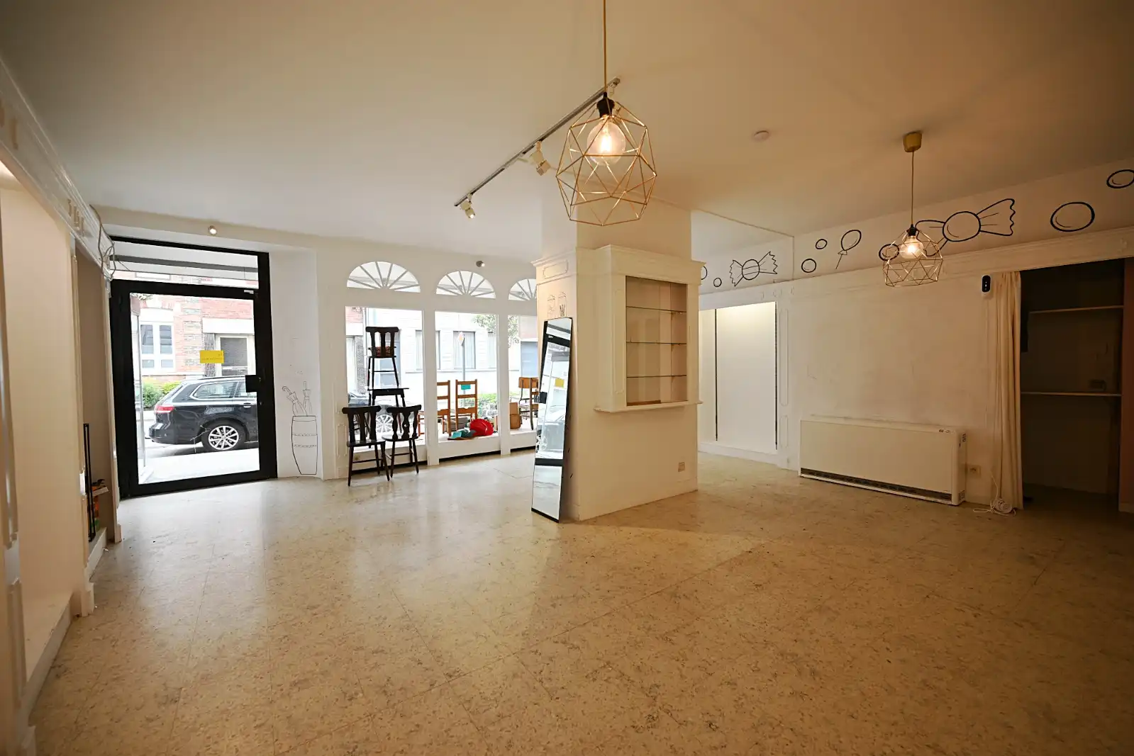 Commerciële ruimte op uitstekende locatie foto 6
