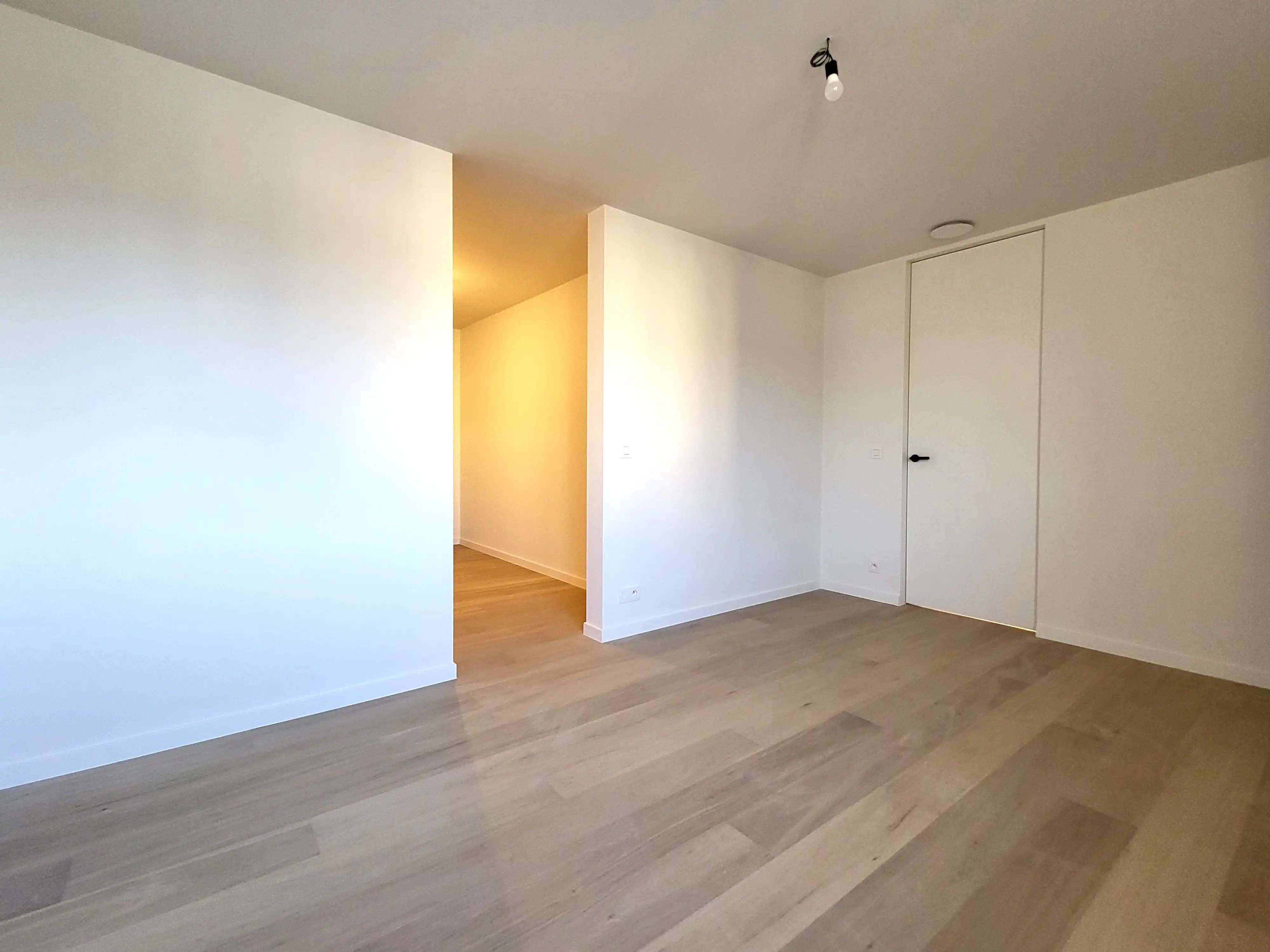 Woning 4 is een halfopen bebouwing  foto 33