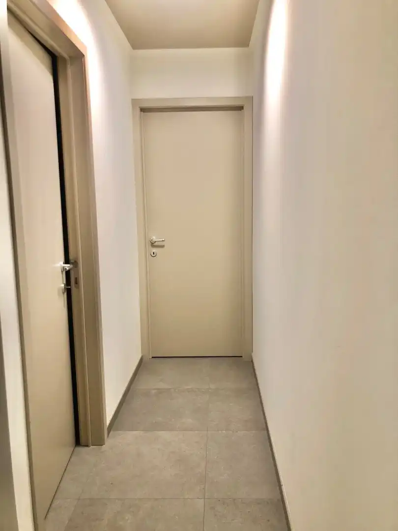 Luxueus en gelijkvloers wonen met drie kamers, groot terras,... foto 12