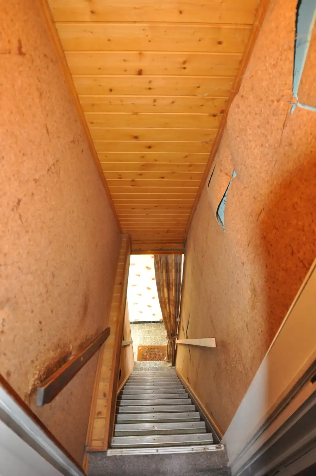 Half-open te renoveren  woning te Zandvoorde foto 7