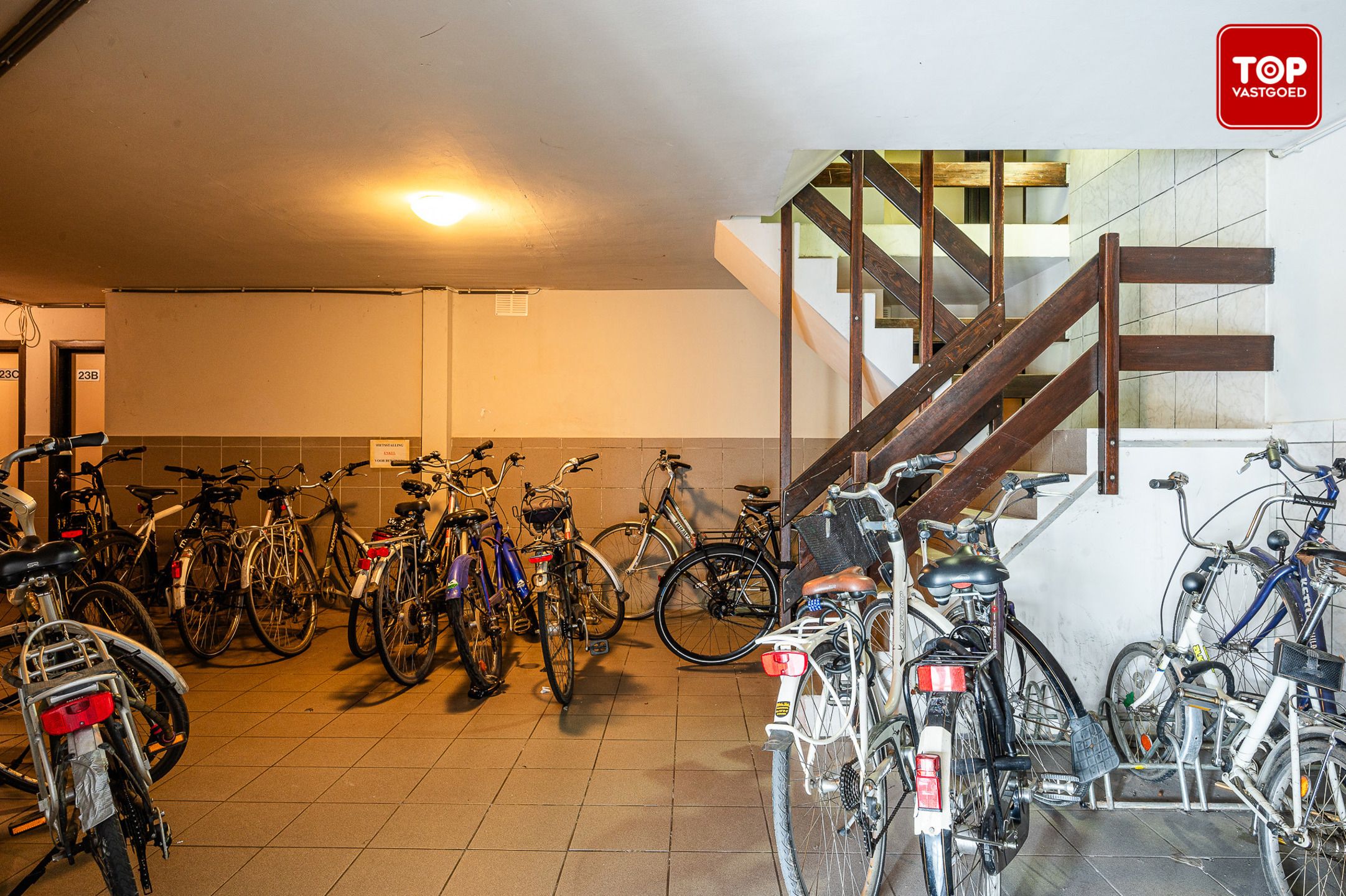 Instapklare studio om de hoek van de Coupure. foto 15