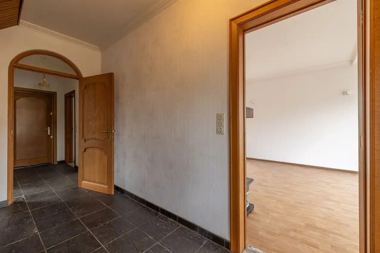 Gusting gelegen woning met 3 slpk, garage en tuin foto 14