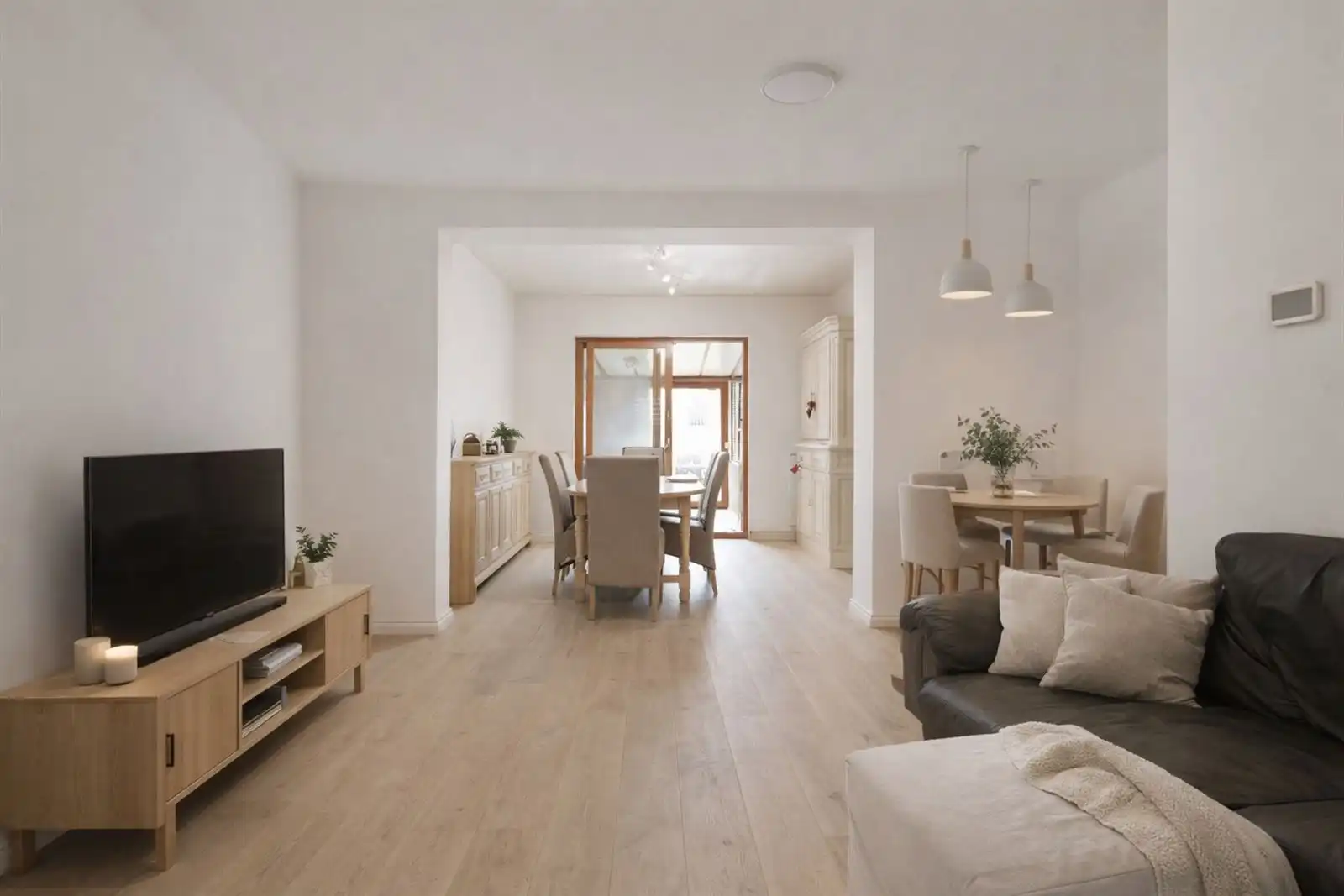 gezinswoning met tuin op 1are67 foto 3