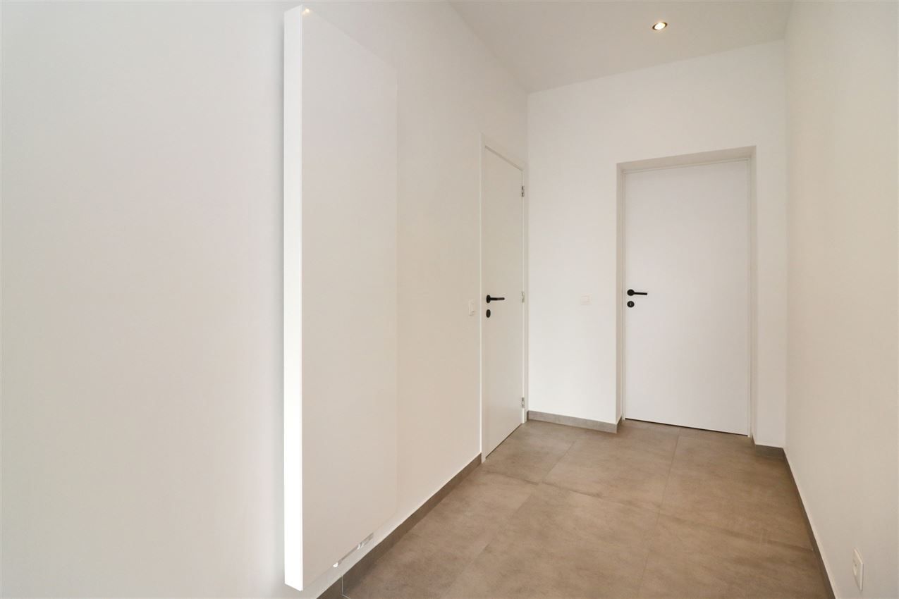 gerenoveerd, energiezuinig, inpandig Zgericht terras en garage foto 45