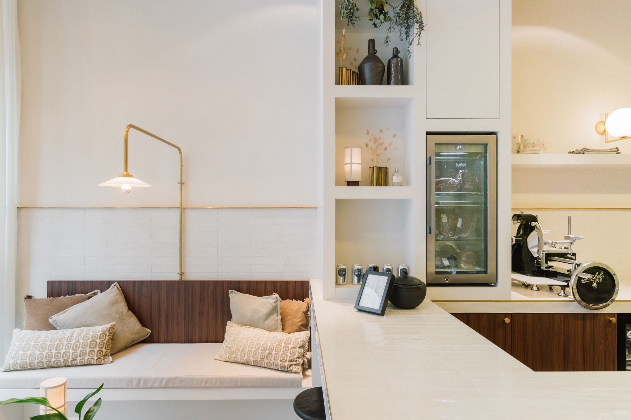 Te Koop Handelsruimte / Kantoorruimte te Centum Antwerpen *avond horeca niet toegestaan foto 3