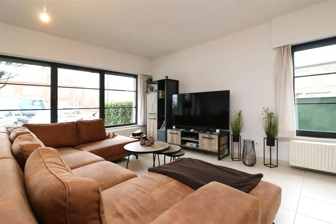 Ruim gelijkvloers wonen met tuin én rendement. foto 11