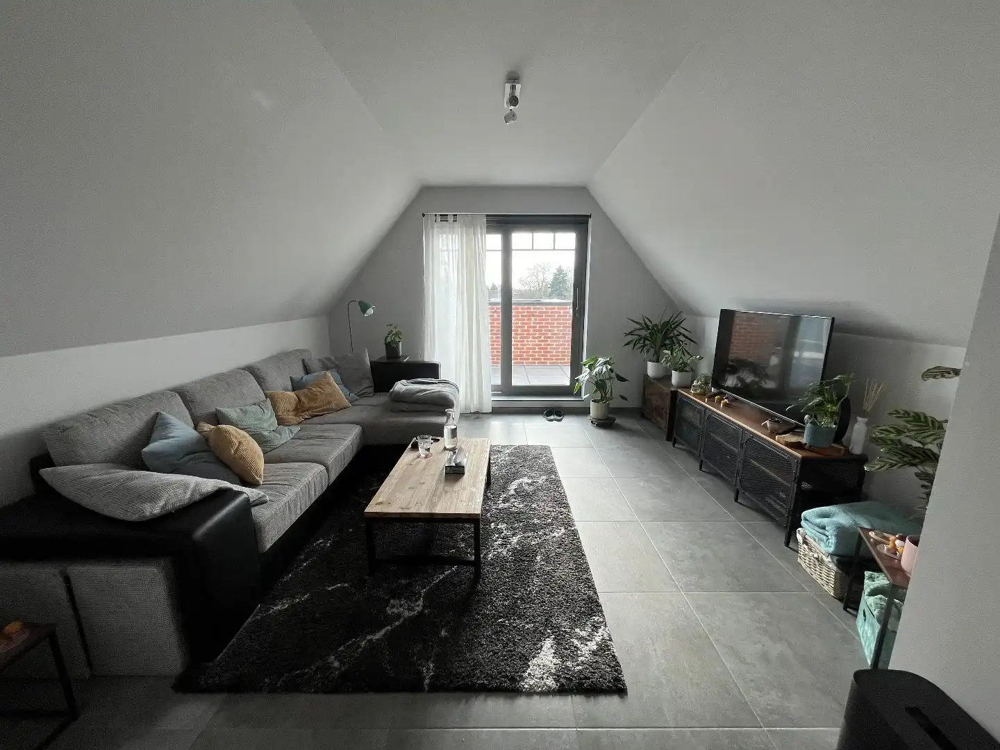 Mooi dakappartement met zonnig terras! foto 2