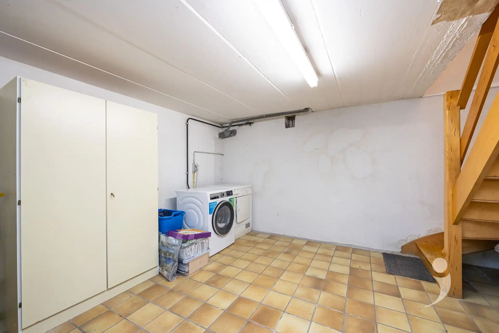 Instapklare en ruime woning met zicht op de velden! foto 24