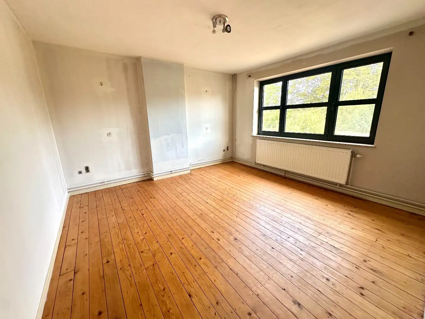 Ruime woning in het centrum van Zonhoven. foto 11