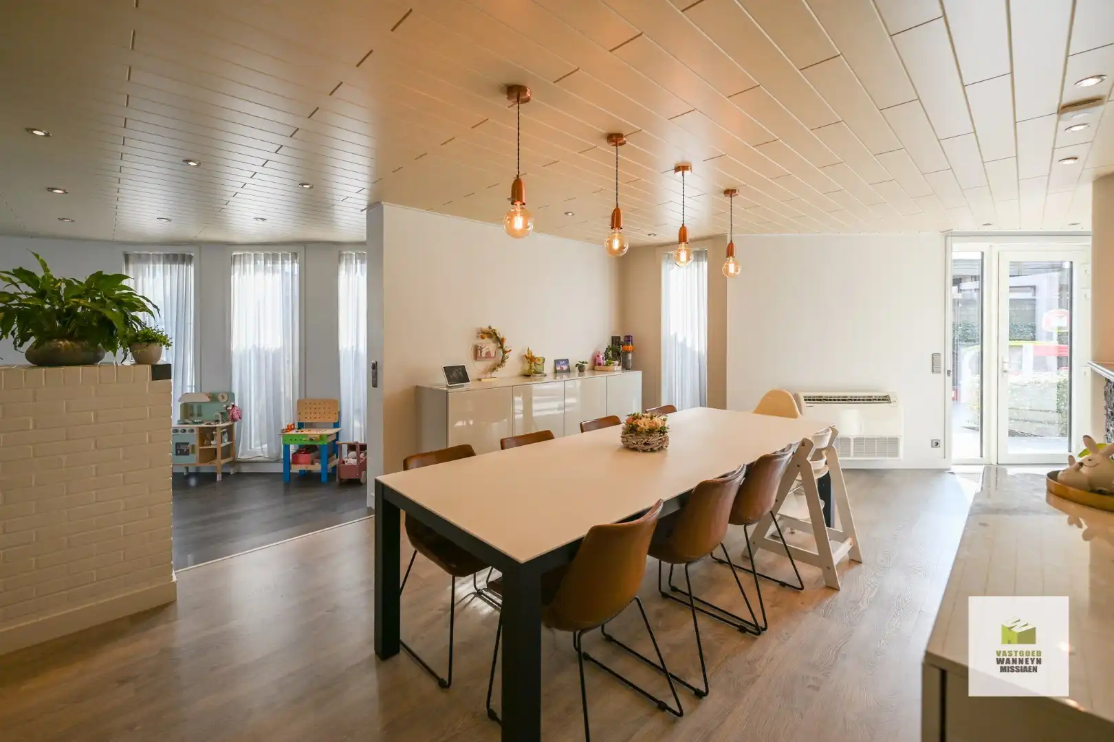 Instapklare, energiezuinige woning met 4 slaapkamers en kantoorruimte voor vrij beroep (21m2) foto 3
