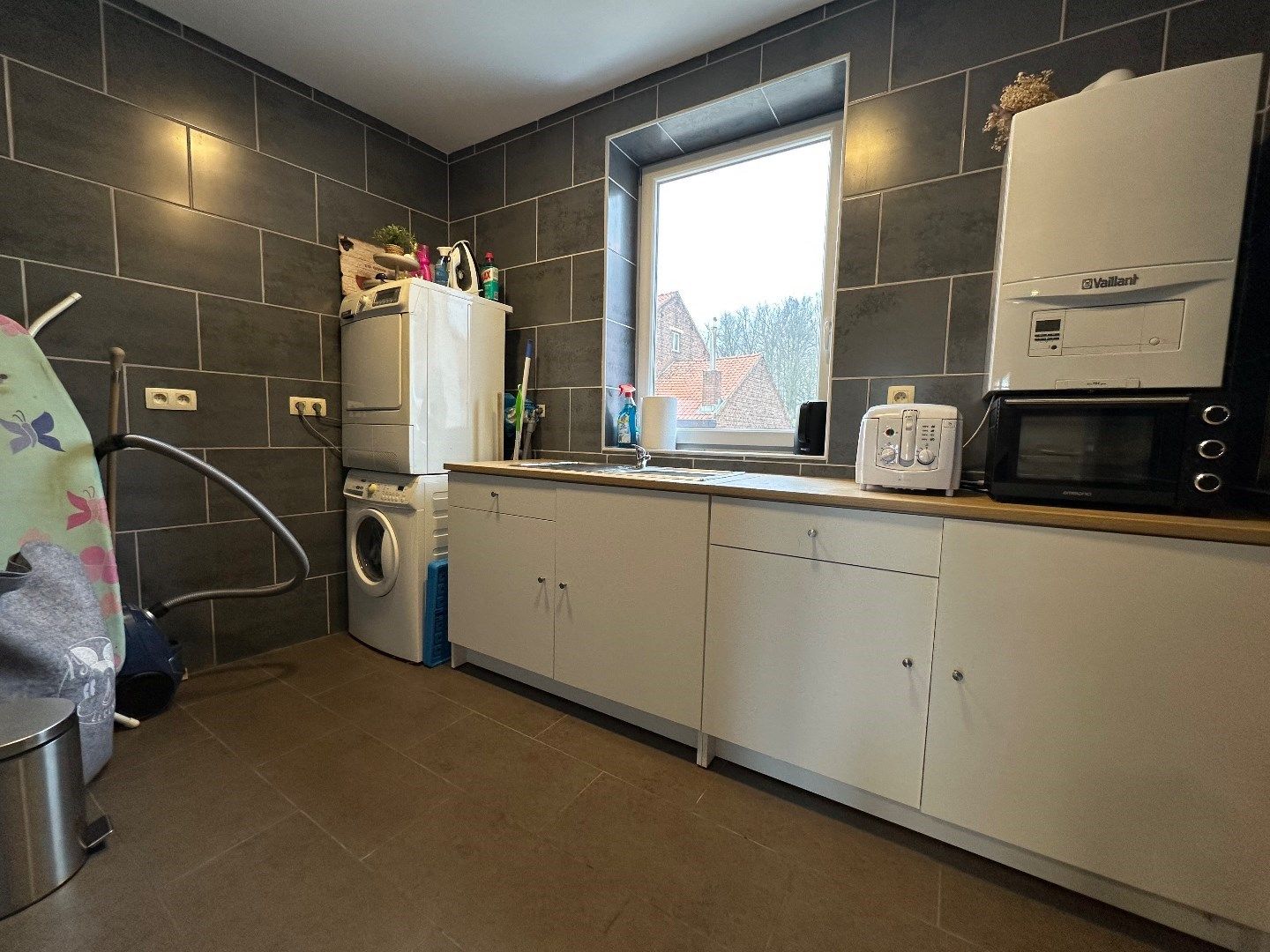 Woonruimte met handelspand gelegen te Tongeren foto 8