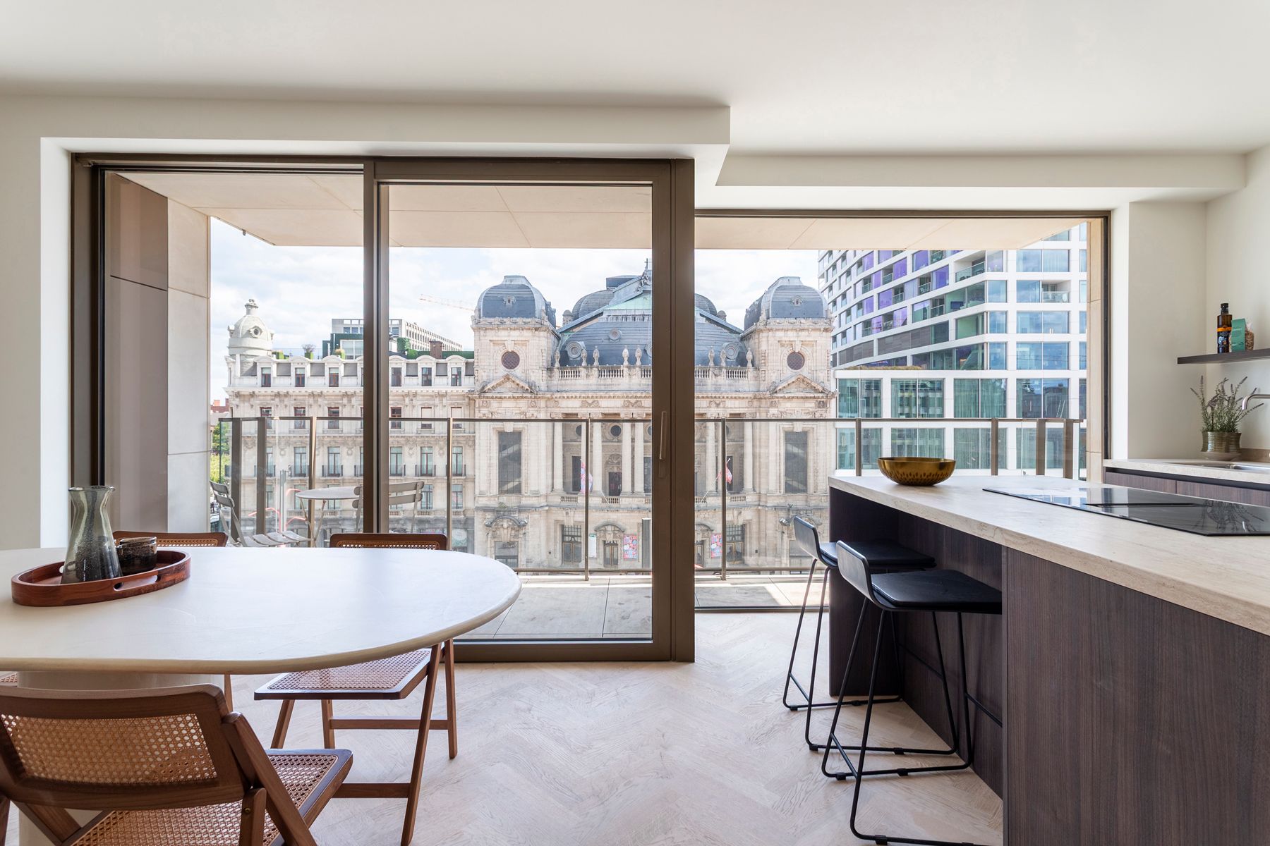 Luxueus appartement met zicht op de Opera foto {{pictureIndex}}