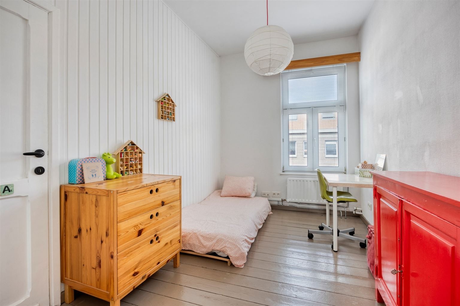 Gerenoveerde stadswoning met 4 slaapkamers en ruime tuin vlakbij het centrum van Maaseik.  foto 25