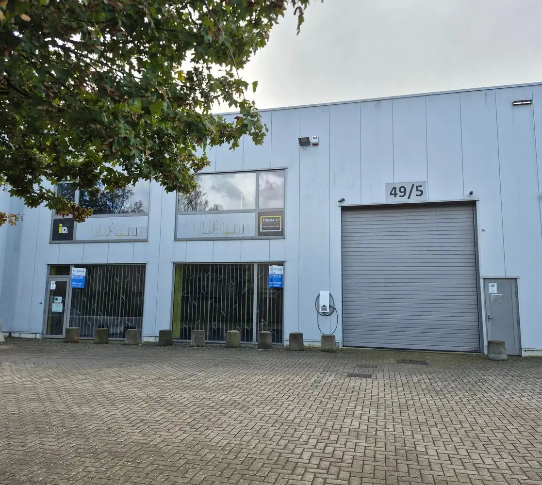 KMO-unit met kantoor foto 32