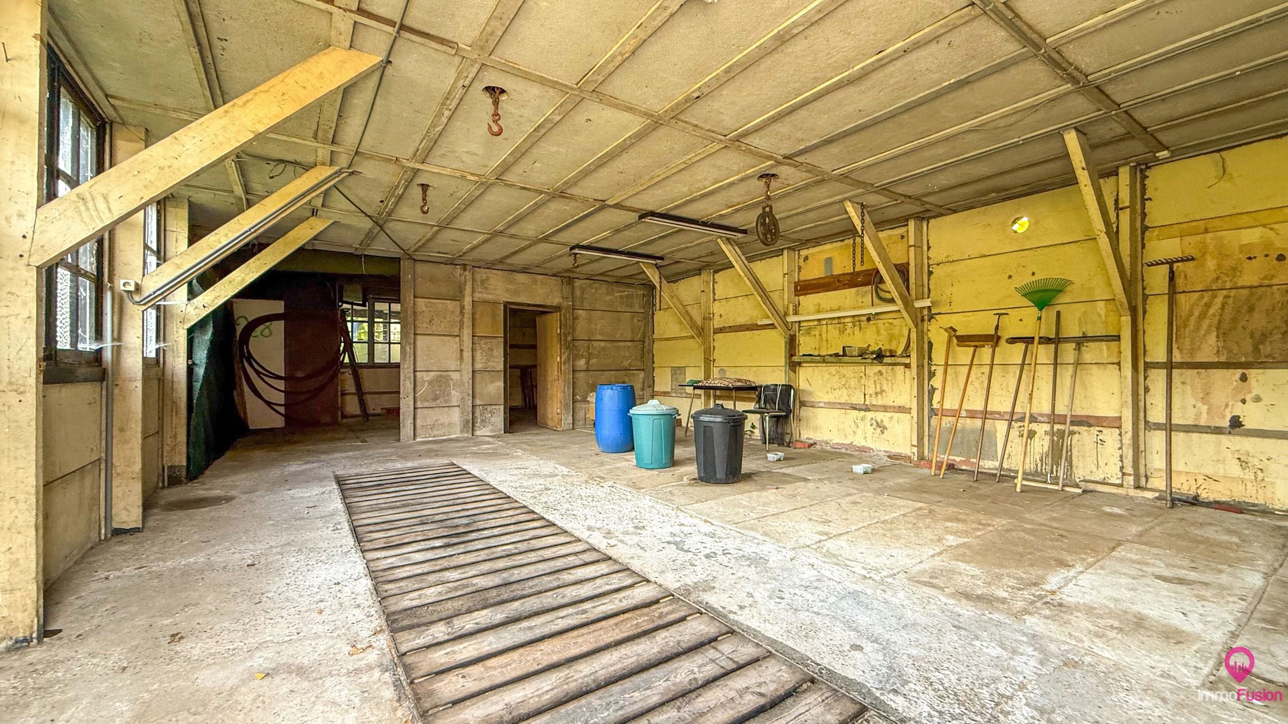 Ruime gezinswoning 4 slpks, grote kelder & werkplaats! foto 39