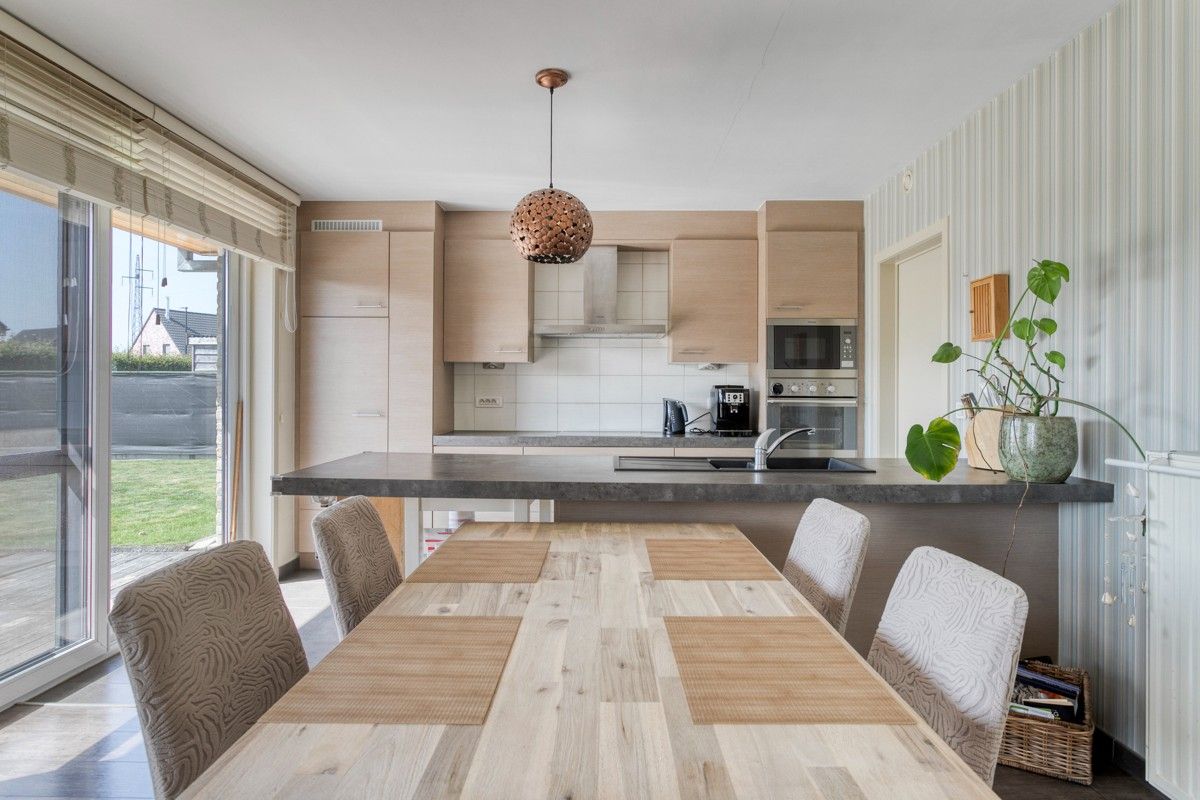 Alleenstaande woning aan de groene stadsrand van Ronse foto 5