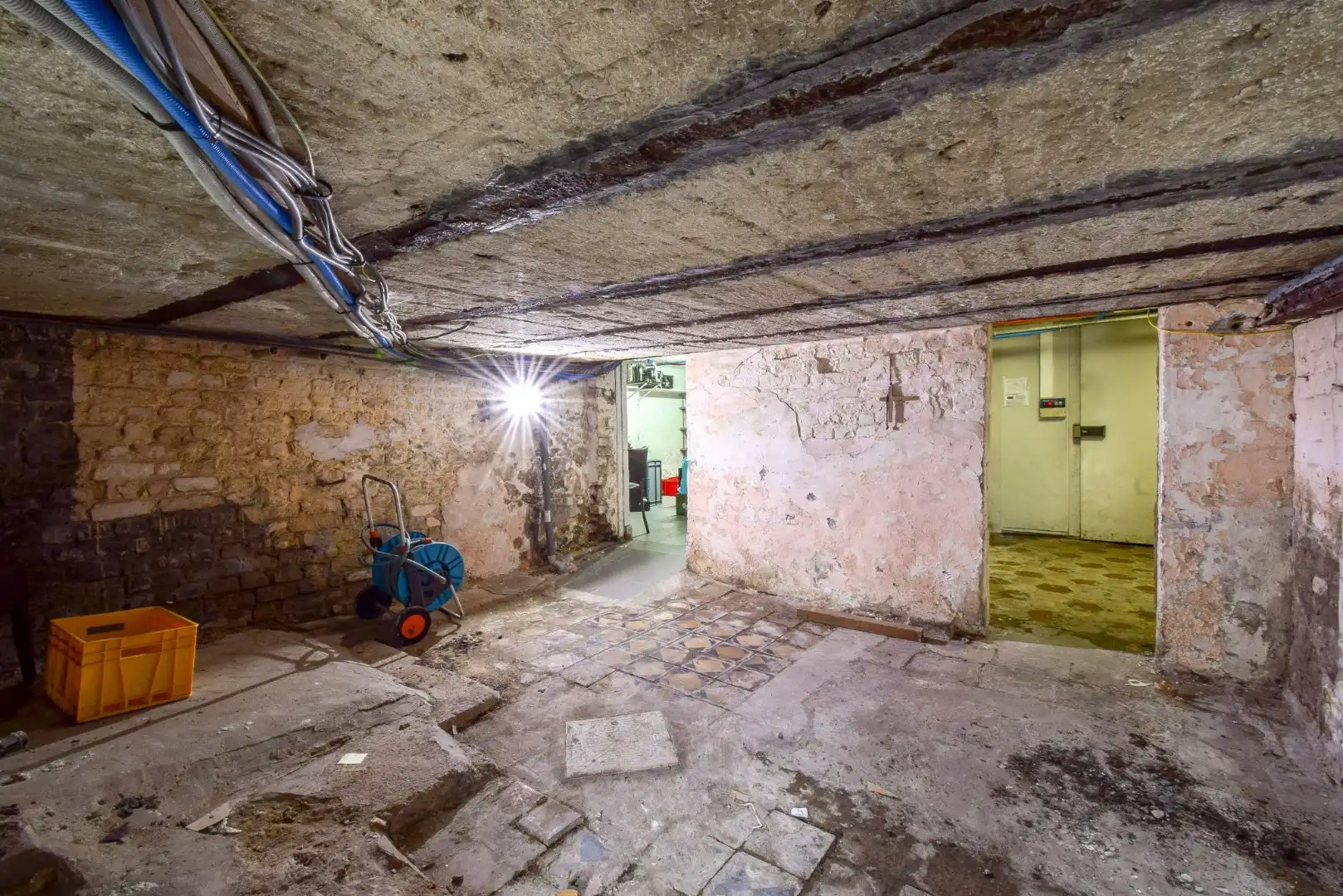 Horecazaak met woonst foto 13