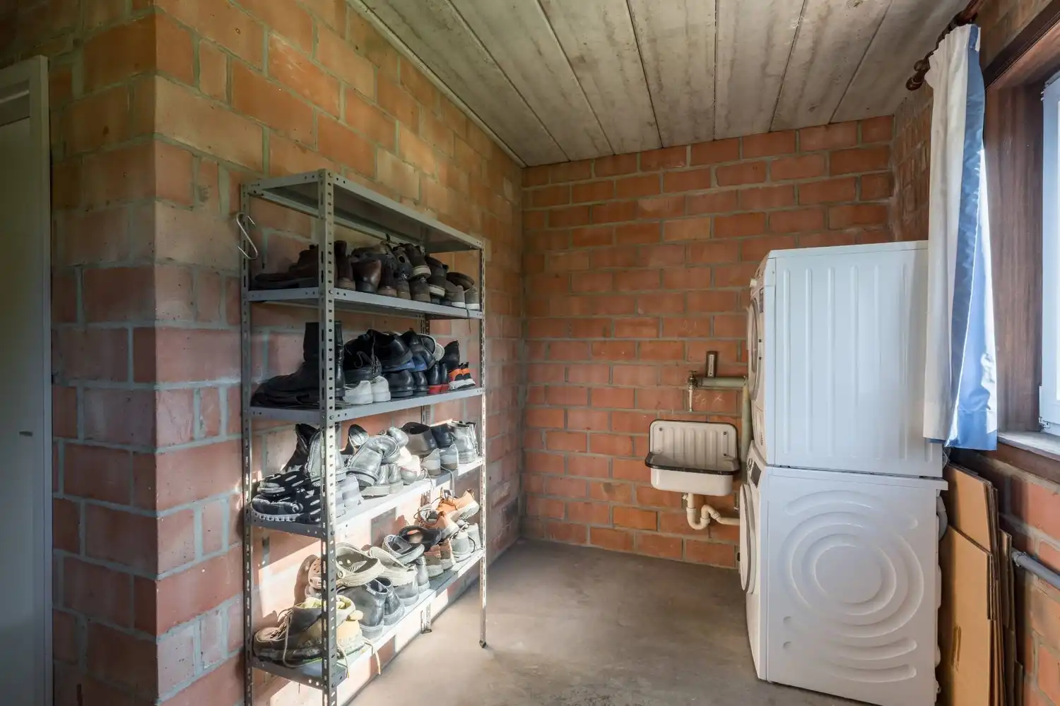 Rustig gelegen en vrijstaande woning met 3 ruime slaapkamers, een oprit met een garage en een mooie tuin in het groene Oud-Heverlee! foto 12